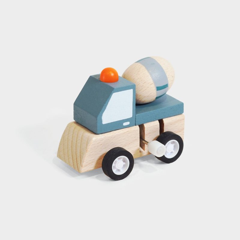 constructionvehiclewoodenwinduptoy cementmixer final