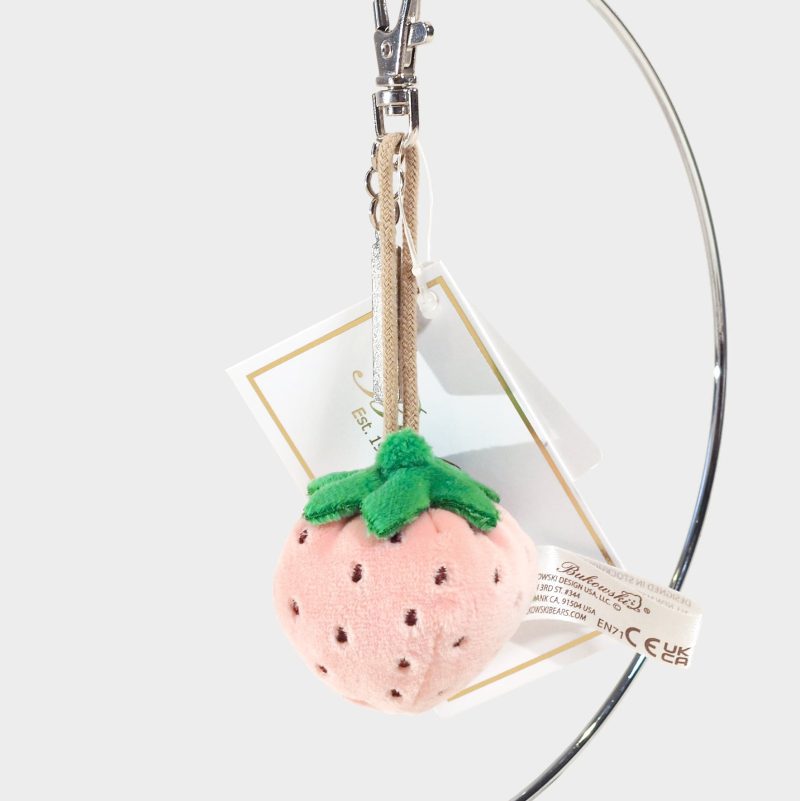 strawberrykeyring pink final